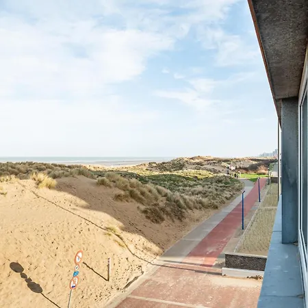 Manderley Tweede * 오오스트두인케르케-바트